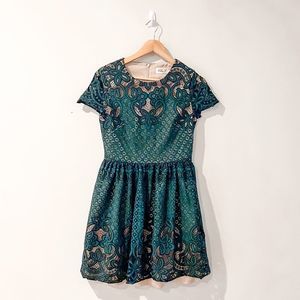 Eliza J Green Lace Mini Dress Size 6 Cocktail
